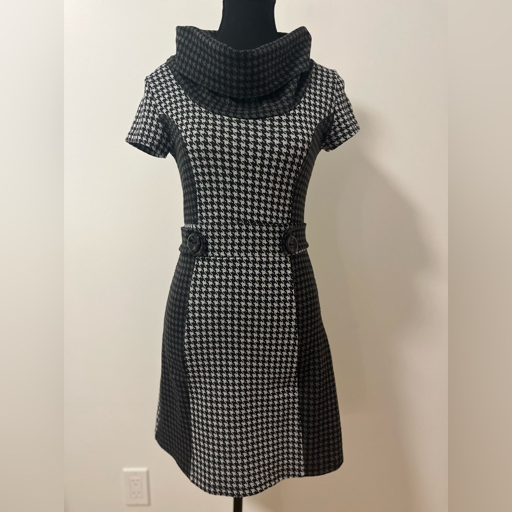Papillon Blanc Black and White Houndstooth Mini Dress